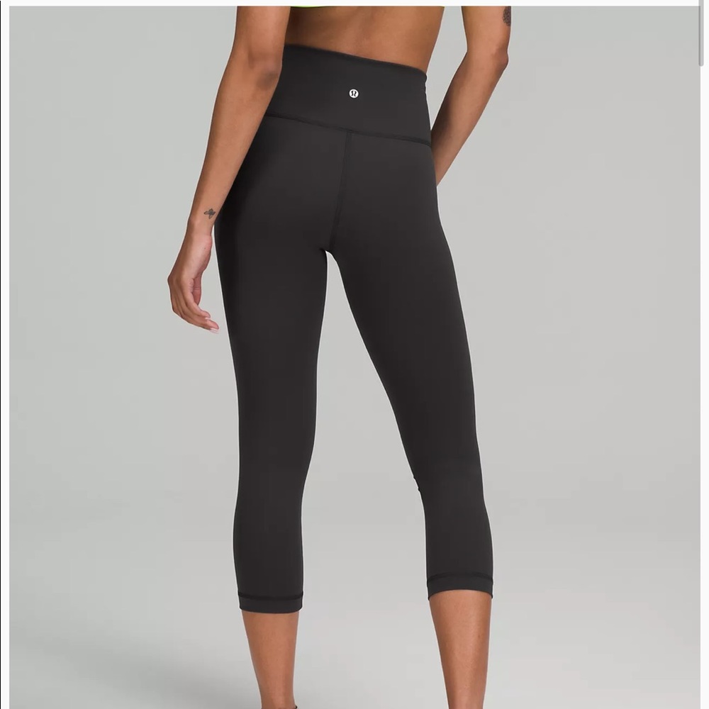 Lululemon Wunder Under Cropped Leggings 4
